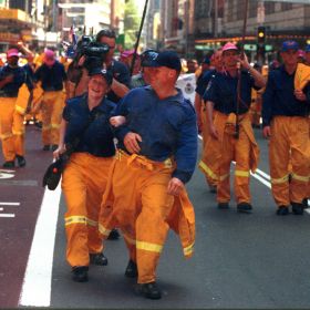 Thank you parade in Sydney after the Black Christmas fires, 2001.