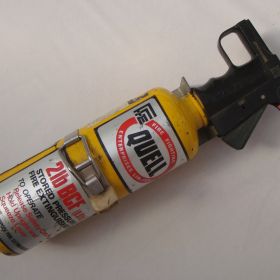 1973 Quell bromochlordifluoromethane Fire Extinguisher 2lb Fire Fighting Enterprizes Limited 395mm