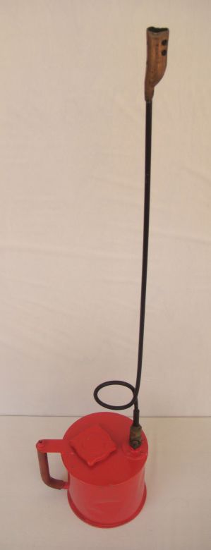1940 Drip Torch 150mm dia x 870mm high 1940 Drip Torch 150mm dia x 870mm high