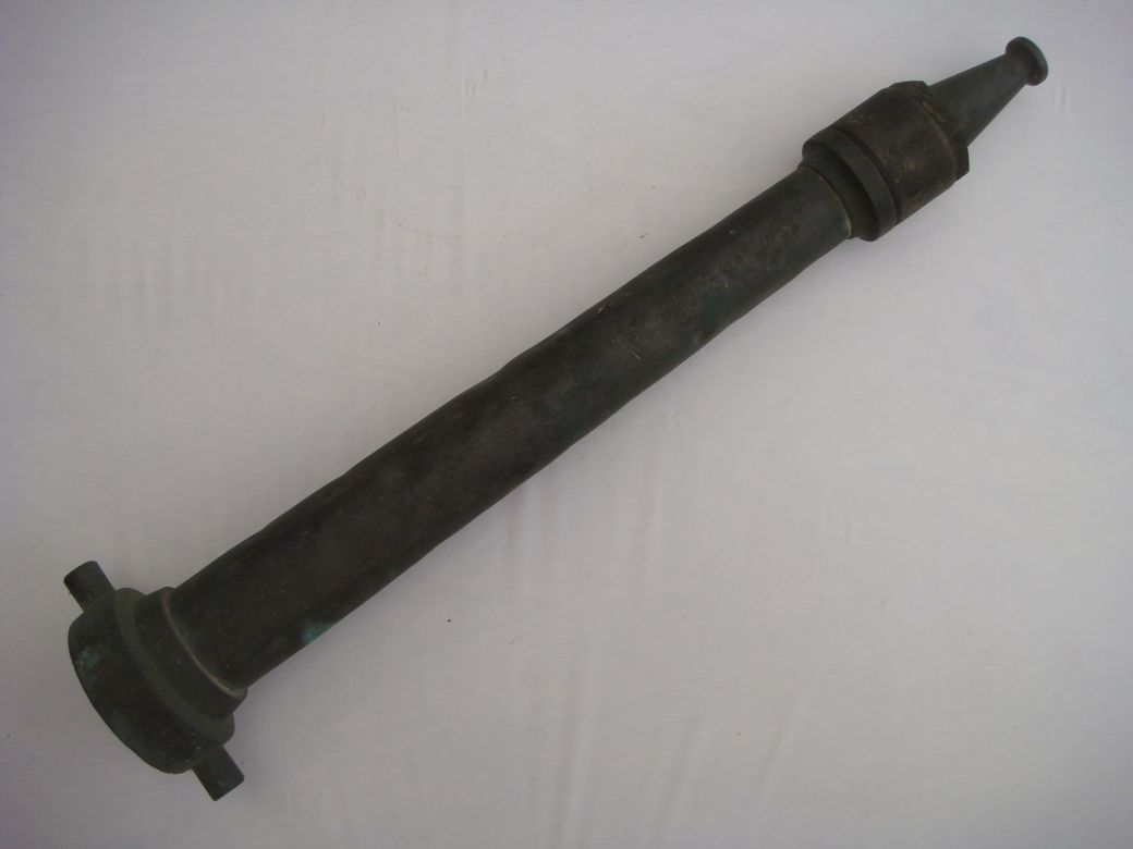 1940s 6tpi Brass Copper Branch and 1 Nozzle 6tpi 5 560mm Nozzle with aperture 1940s 6tpi Brass Copper Branch and 1 Nozzle 6tpi 5 560mm Nozzle with aperture