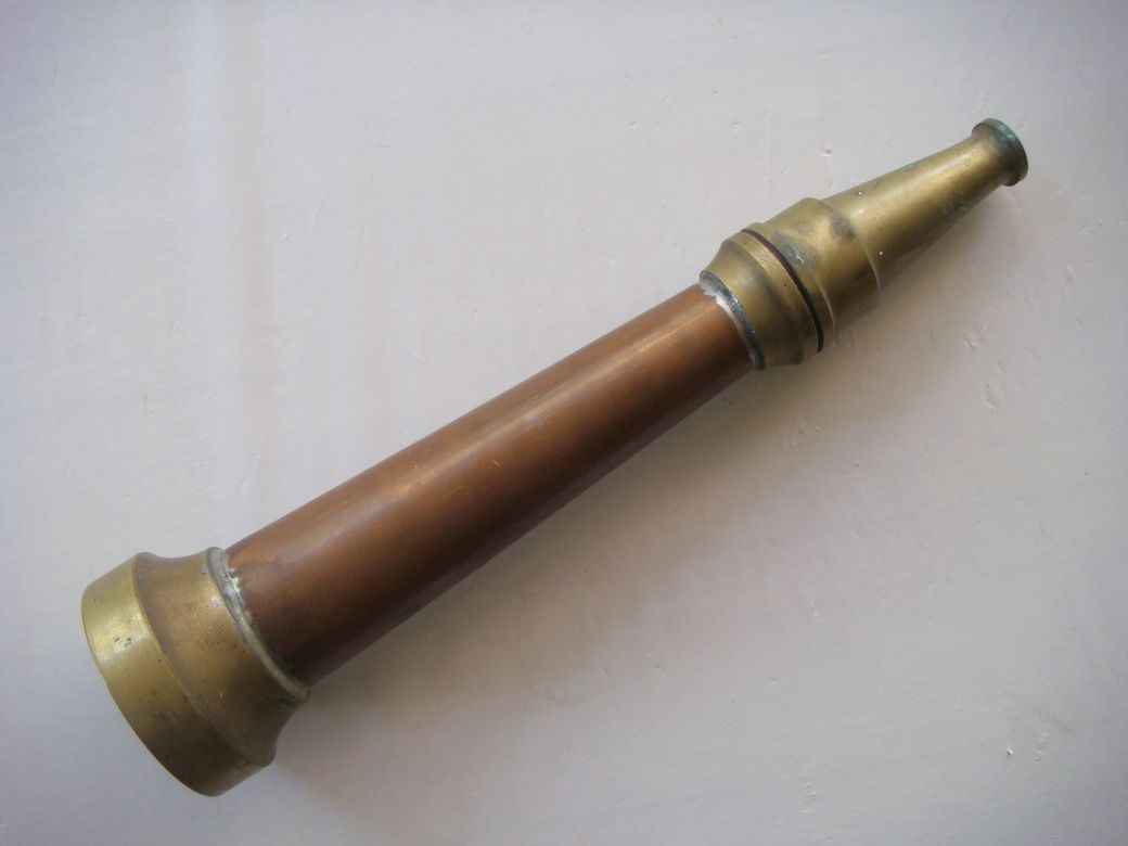 1940s 6tpi Brass Copper Branch no lugs and 1 Nozzle odd thread 57 385mm Nozzle with aperture 1940s 6tpi Brass Copper Branch no lugs and 1 Nozzle odd thread 57 385mm Nozzle with aperture