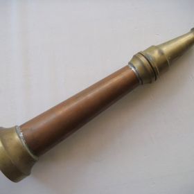 1940s 6tpi Brass Copper Branch no lugs and 1 Nozzle odd thread 57 385mm Nozzle with aperture 1940s 6tpi Brass Copper Branch no lugs and 1 Nozzle odd thread 57 385mm Nozzle with aperture