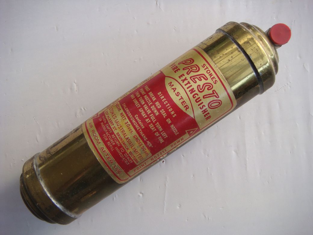 1955 Presto Chlorobromomethane Fire Extinguisher 255mm 1955 Presto Chlorobromomethane Fire Extinguisher 255mm