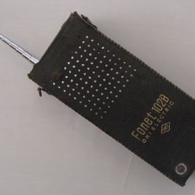 1964 Radio Handheld Field Fonet 102B in Case 1964 Radio Handheld Field Fonet 102B in Case