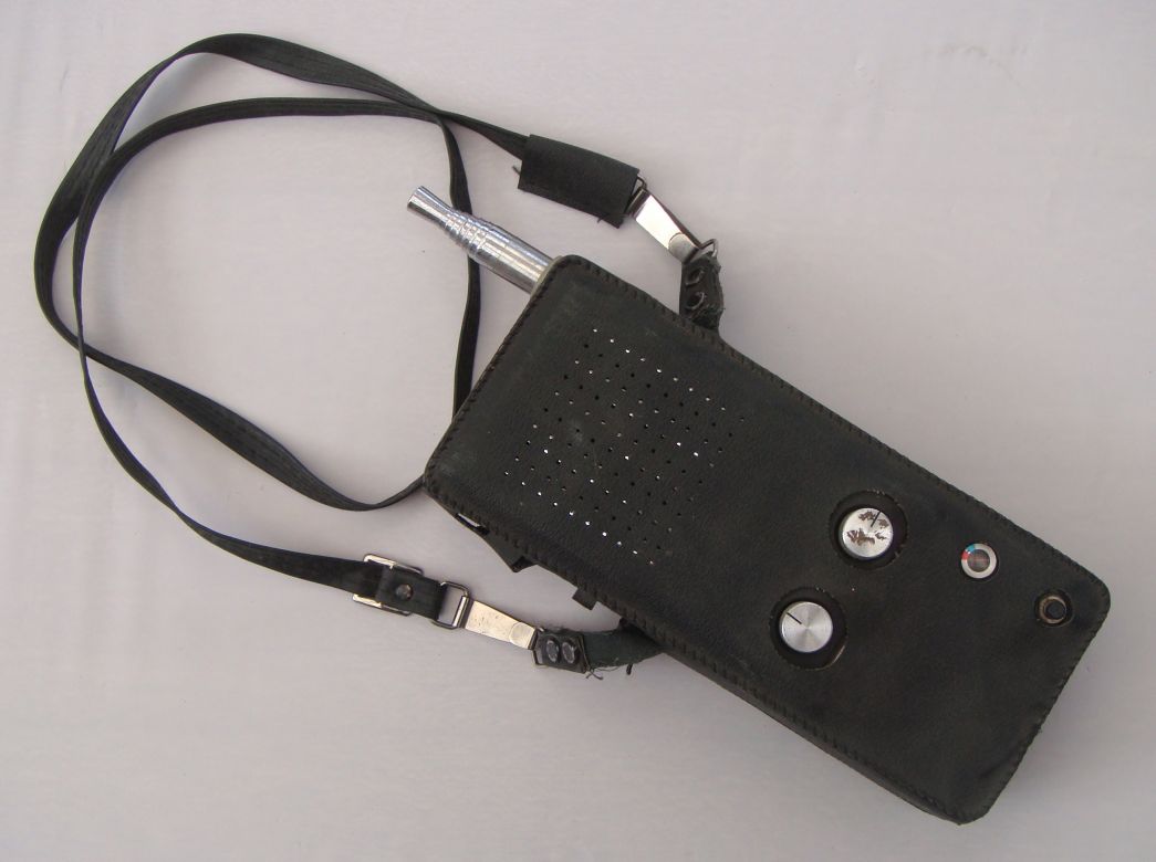 1978 Radio Handheld Field Tokai TC 1607 in Case 1978 Radio Handheld Field Tokai TC 1607 in Case