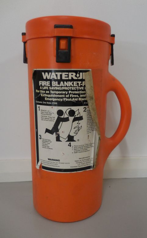1985 Water Jel Fire Blanket Temora CEC 1985 Water Jel Fire Blanket Temora CEC